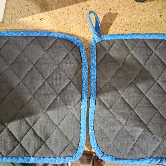 Camper theme potholders - Picture 2 of 2